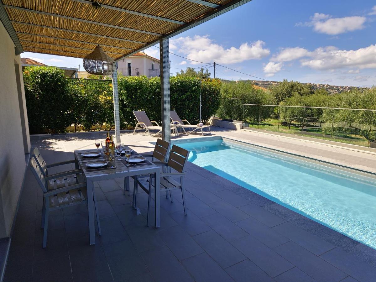 Onar - Luxury Villas 아르고스톨리온 외부 사진